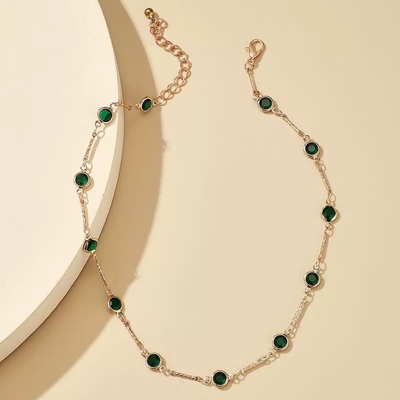 "Lydia" Emerald Green Jewel Gold Minimalist Dainty Simple Casual/Festival Choker - Picture 3 of 10